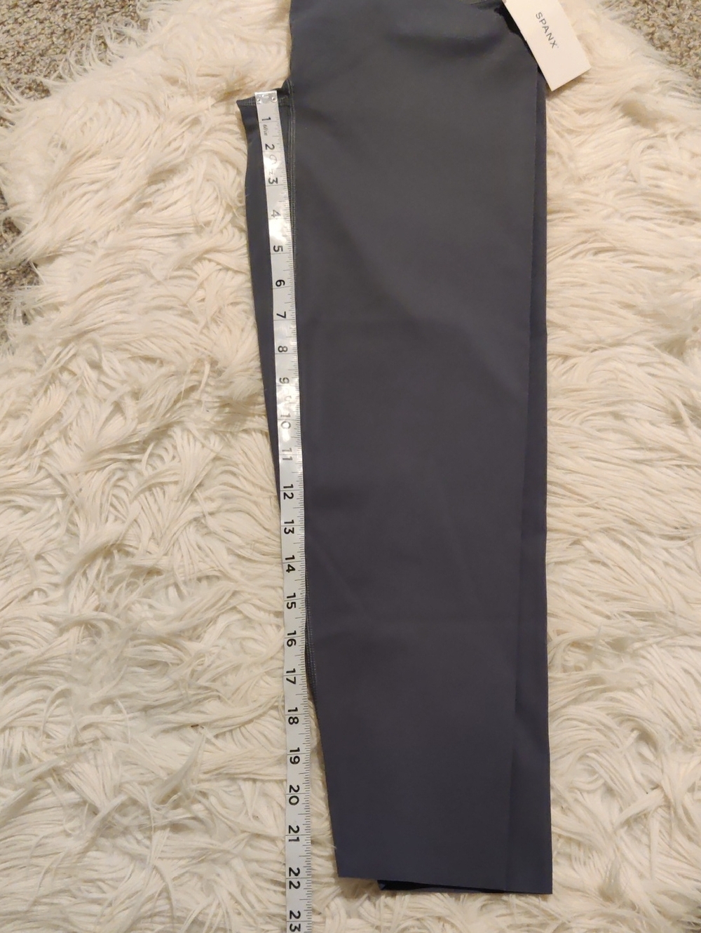Spanx Booty Boost 7/8 Leggings - Picture 10 of 10